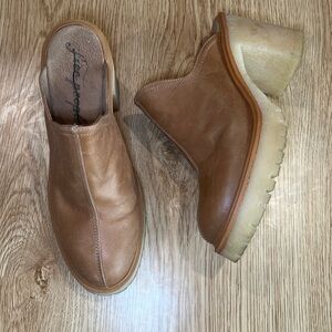 FREE PEOPLE - JAMES MULES camel size 40/9